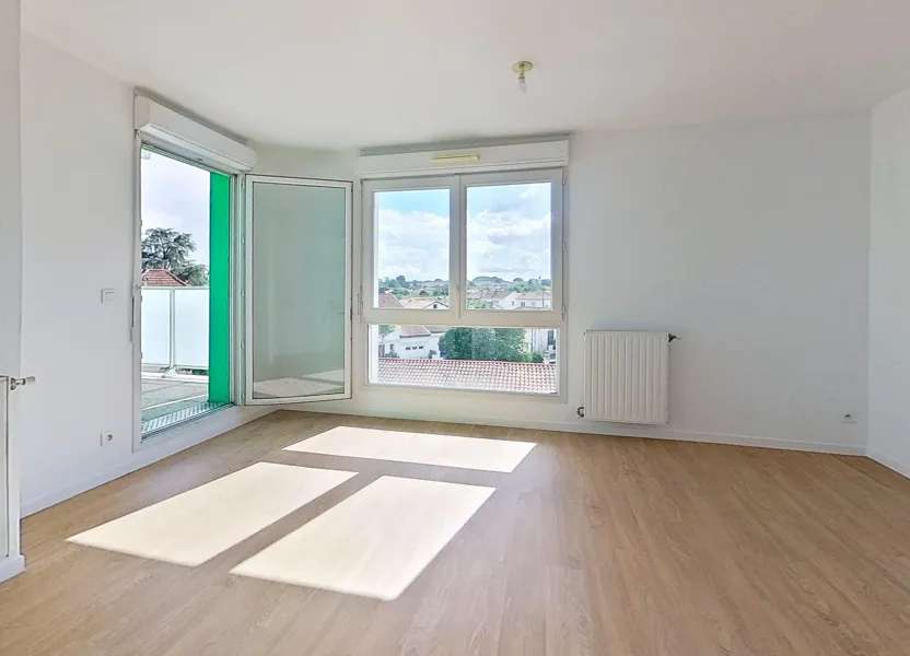Appartement Rue du Chevalier de la Barre à Bègles