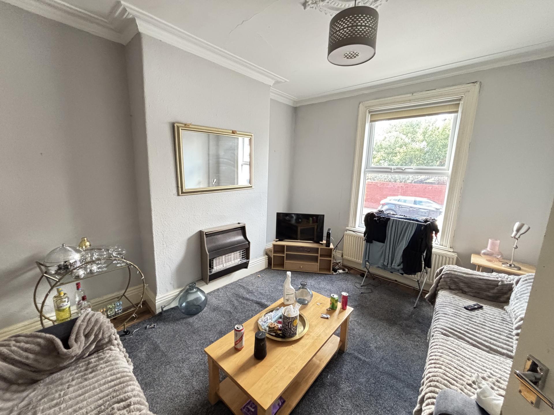 Flat Thornville Crescent in Leeds