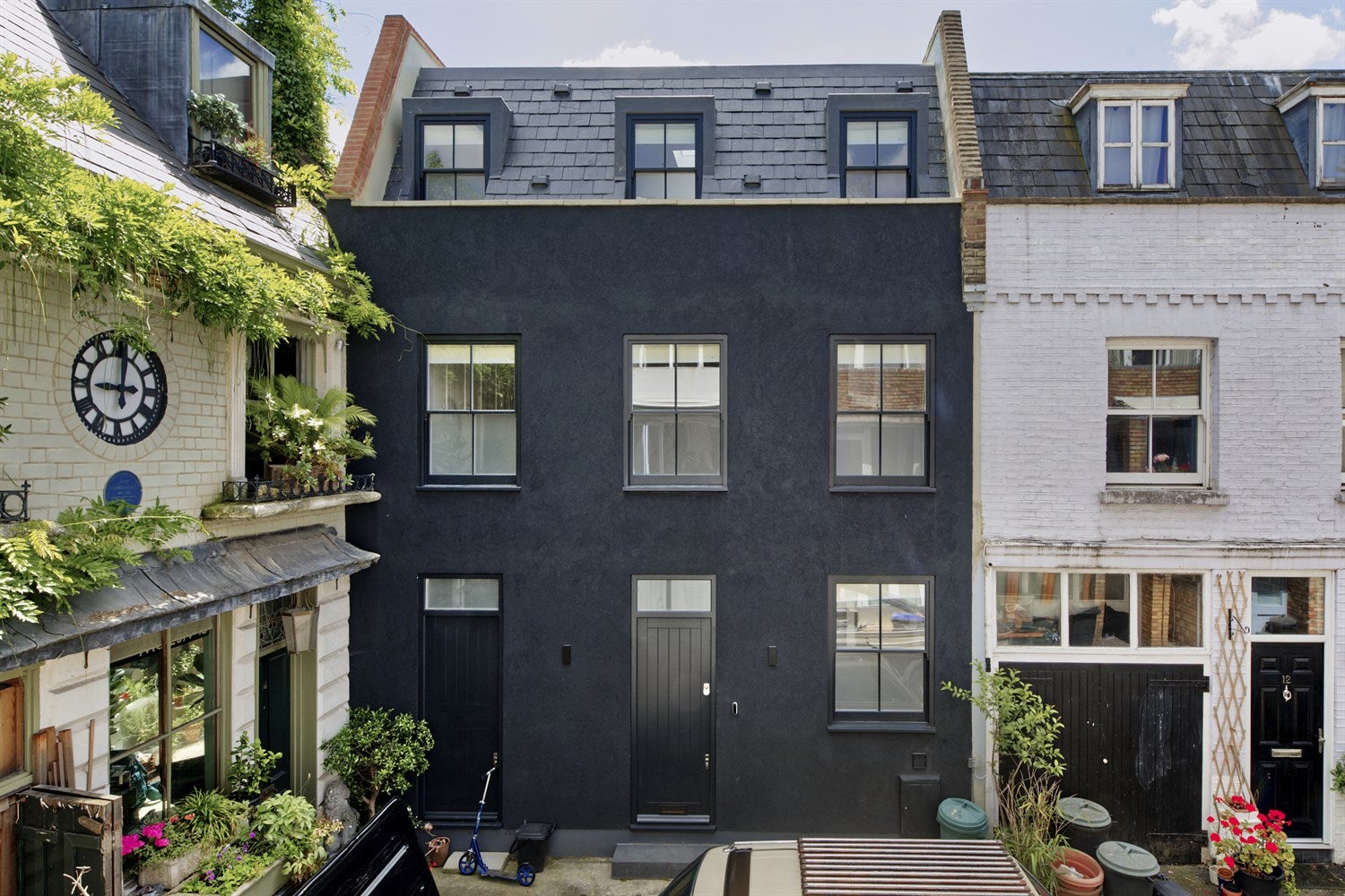 House Ruston Mews in Greater London