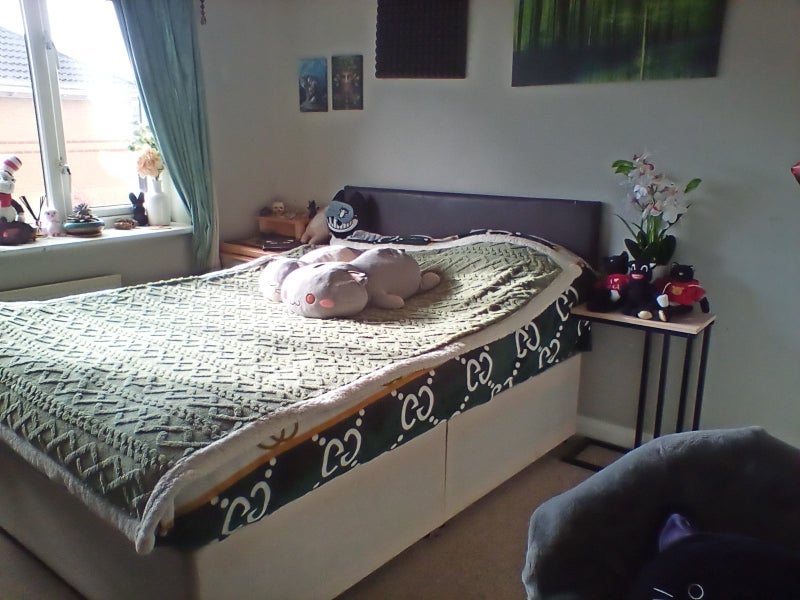 Room Hawkins Crescent in Bradley Stoke