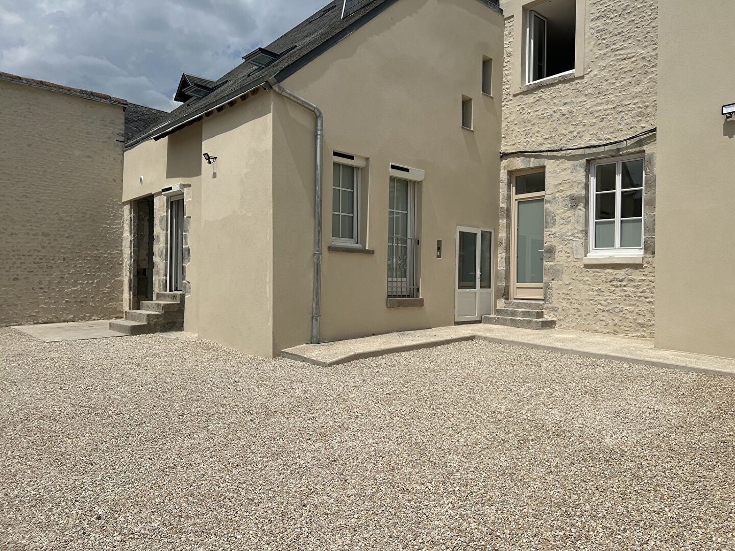 Flat Rue du Mail Colardeau in Janville-en-Beauce