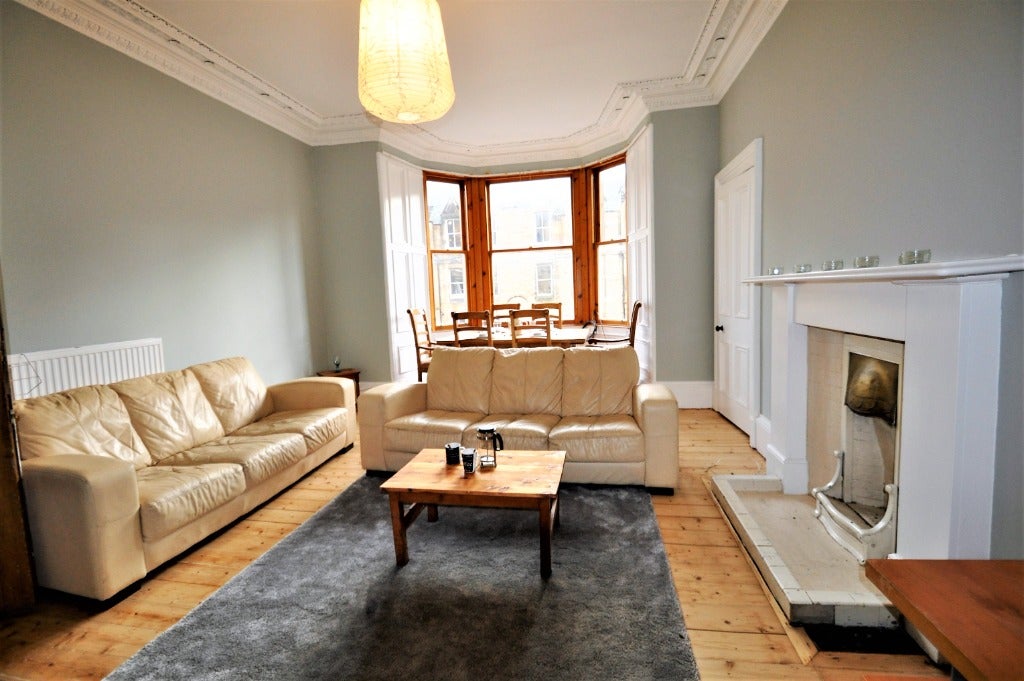 Room Roseneath Street in City of Edinburgh