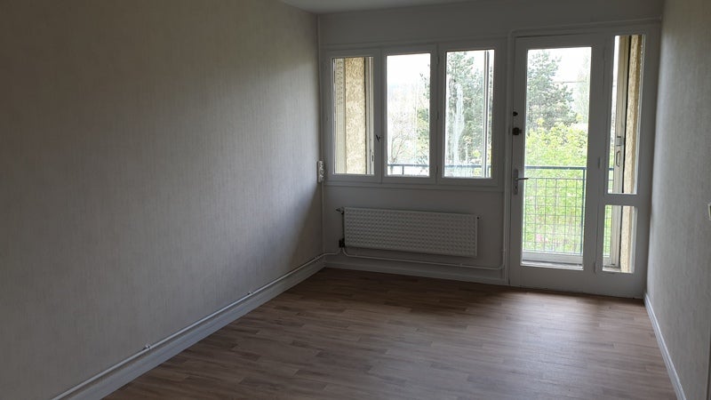 Flat Route de Brousse in Massiac