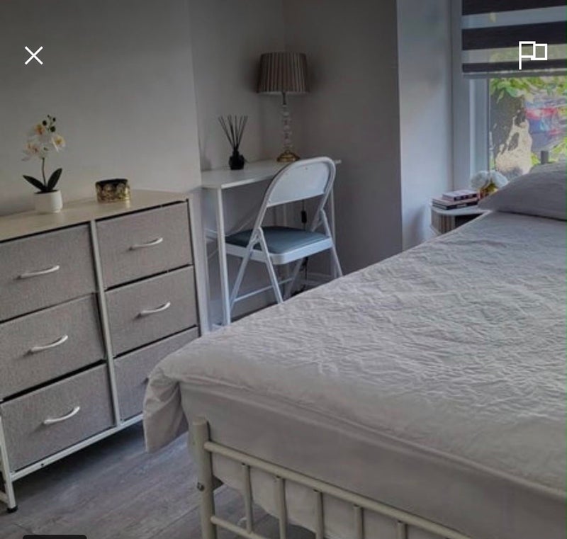 Room Worcester Road in Greater London