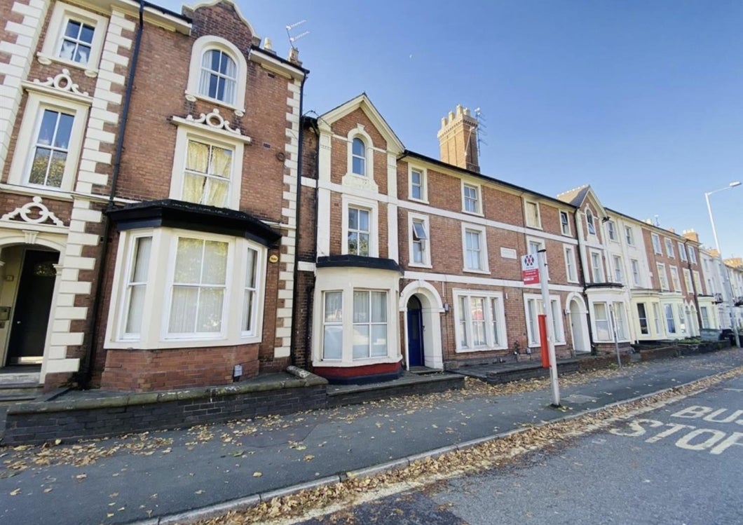 Flat Tettenhall Road in Wolverhampton