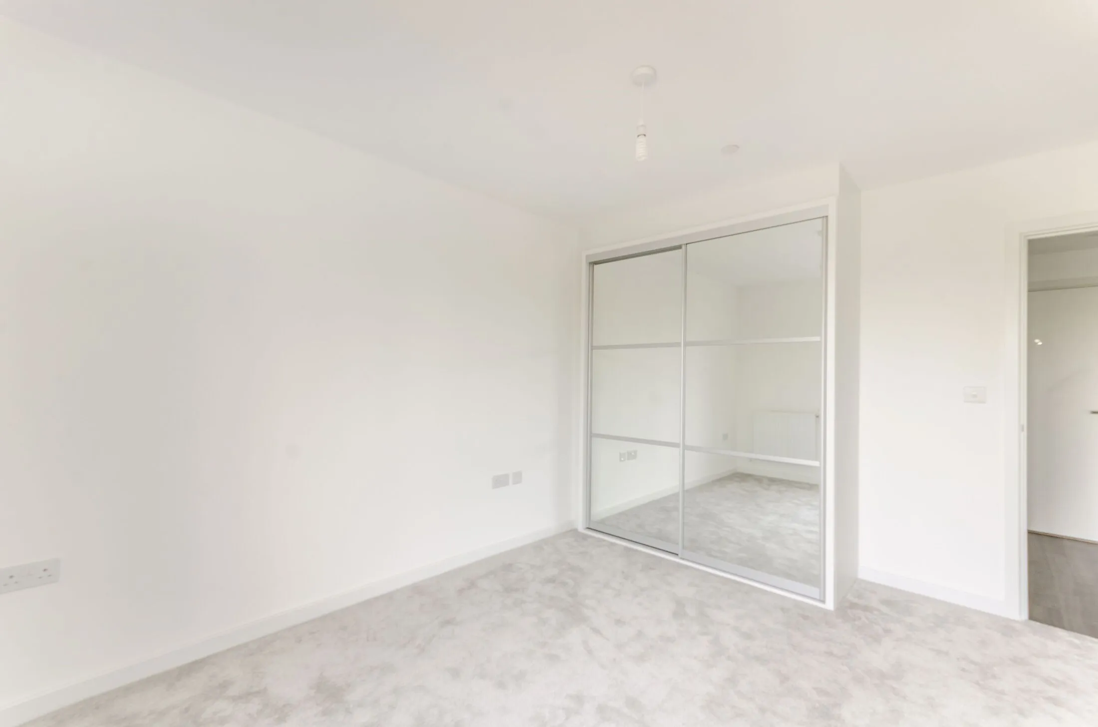 Flat Adenmore Road in Greater London