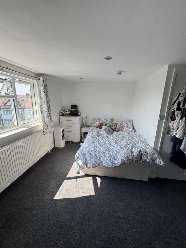 Room Perth Road in Greater London