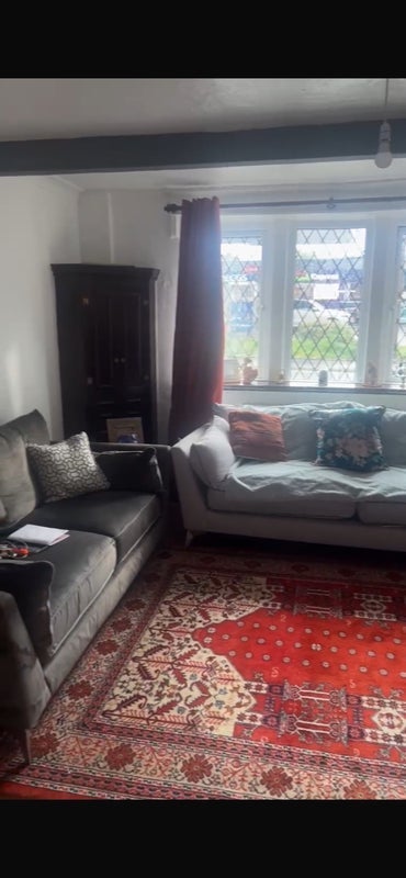 Room Newhey Road in Milnrow