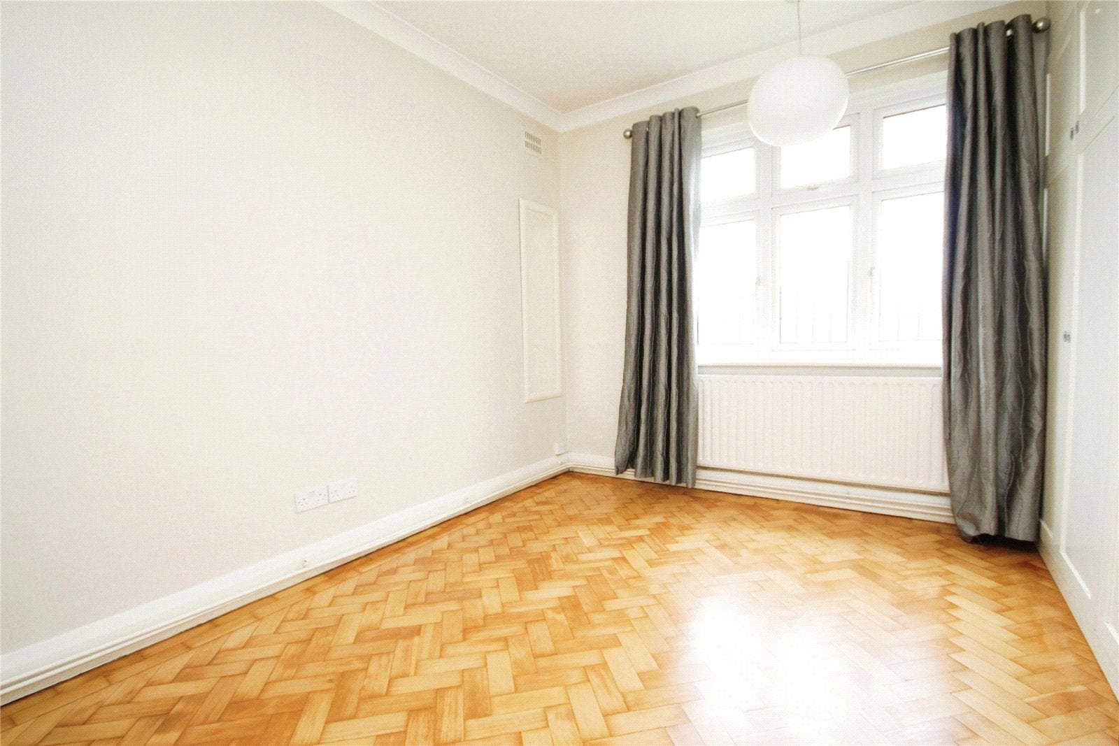 Flat Grange Court in Epping Forest