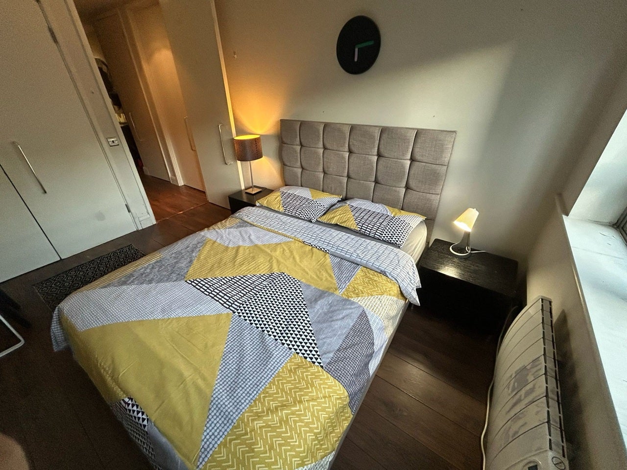 Room City Road in Greater London