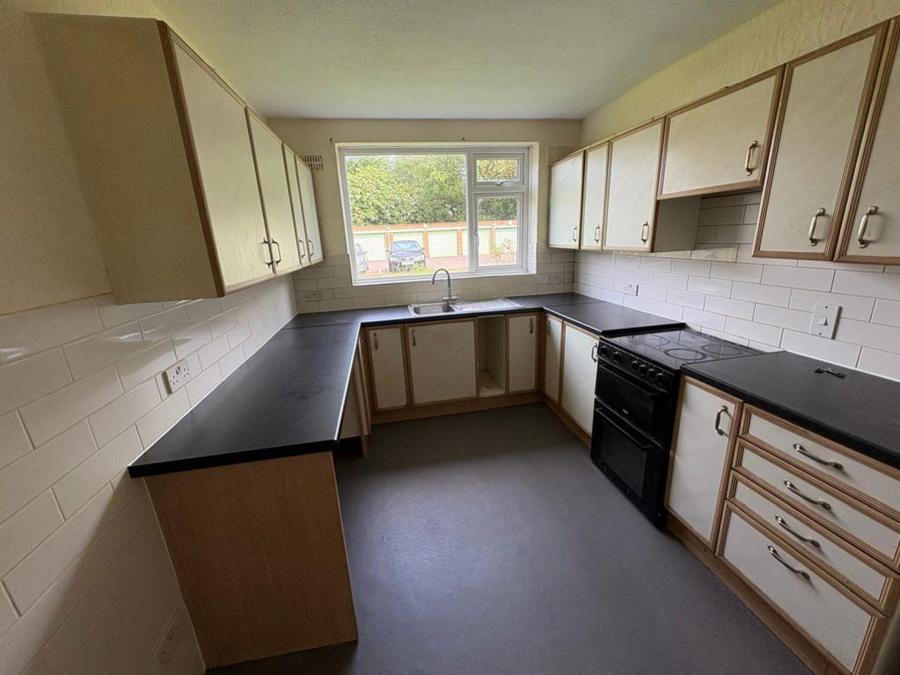 Flat Knighton Drive in Leicester