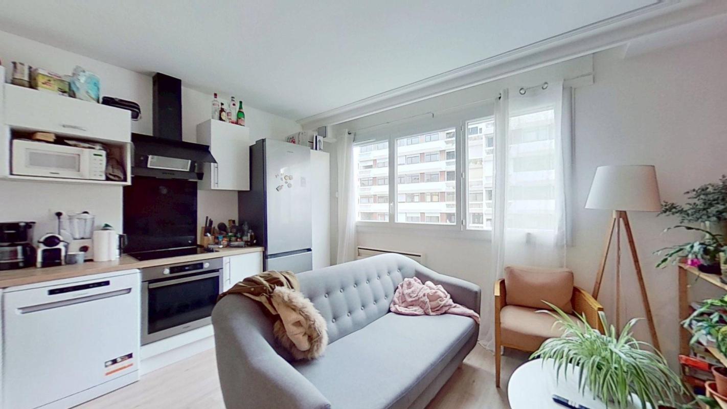 Flat Rue Roposte in Lyon