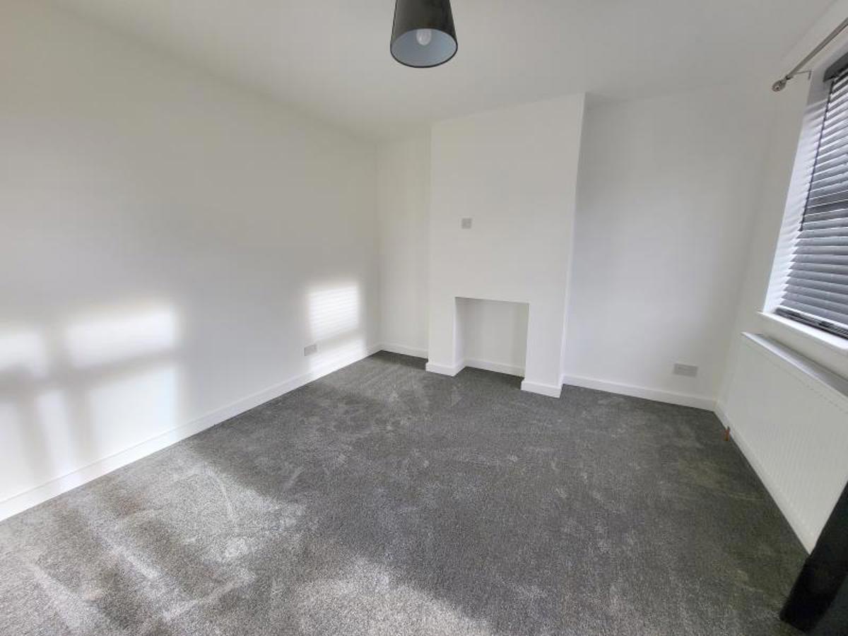 Flat Orchard Crescent in Bristol