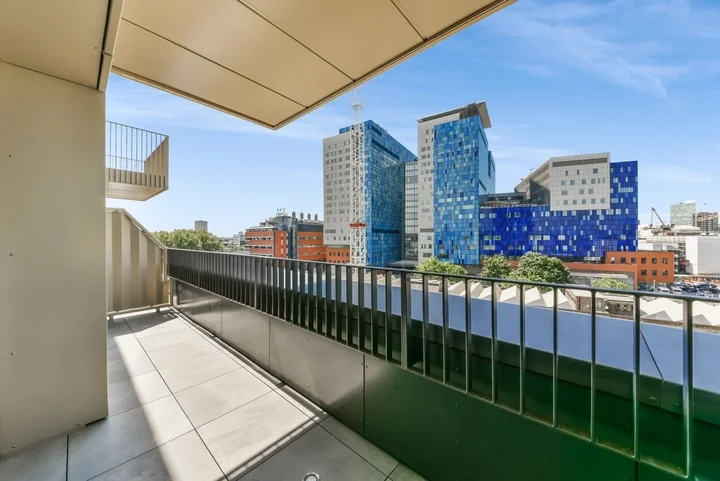 Flat Sidney Street in Greater London