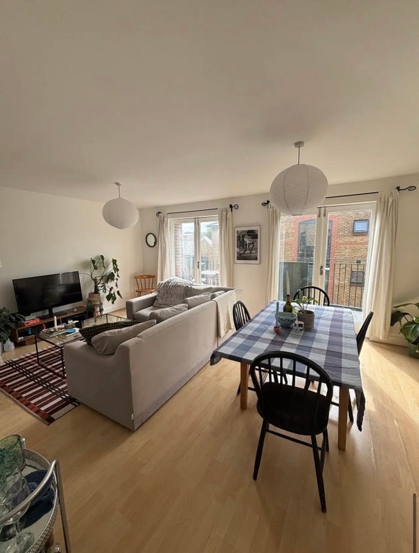 Flat Durward Street in Greater London