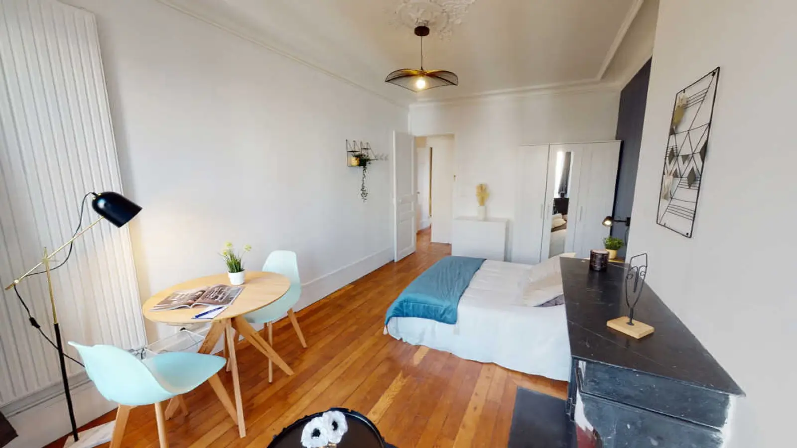 Room Rue Dautancourt in Paris