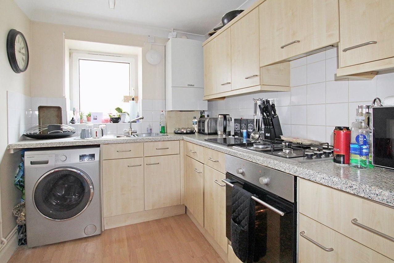 Flat Freta Road in Greater London