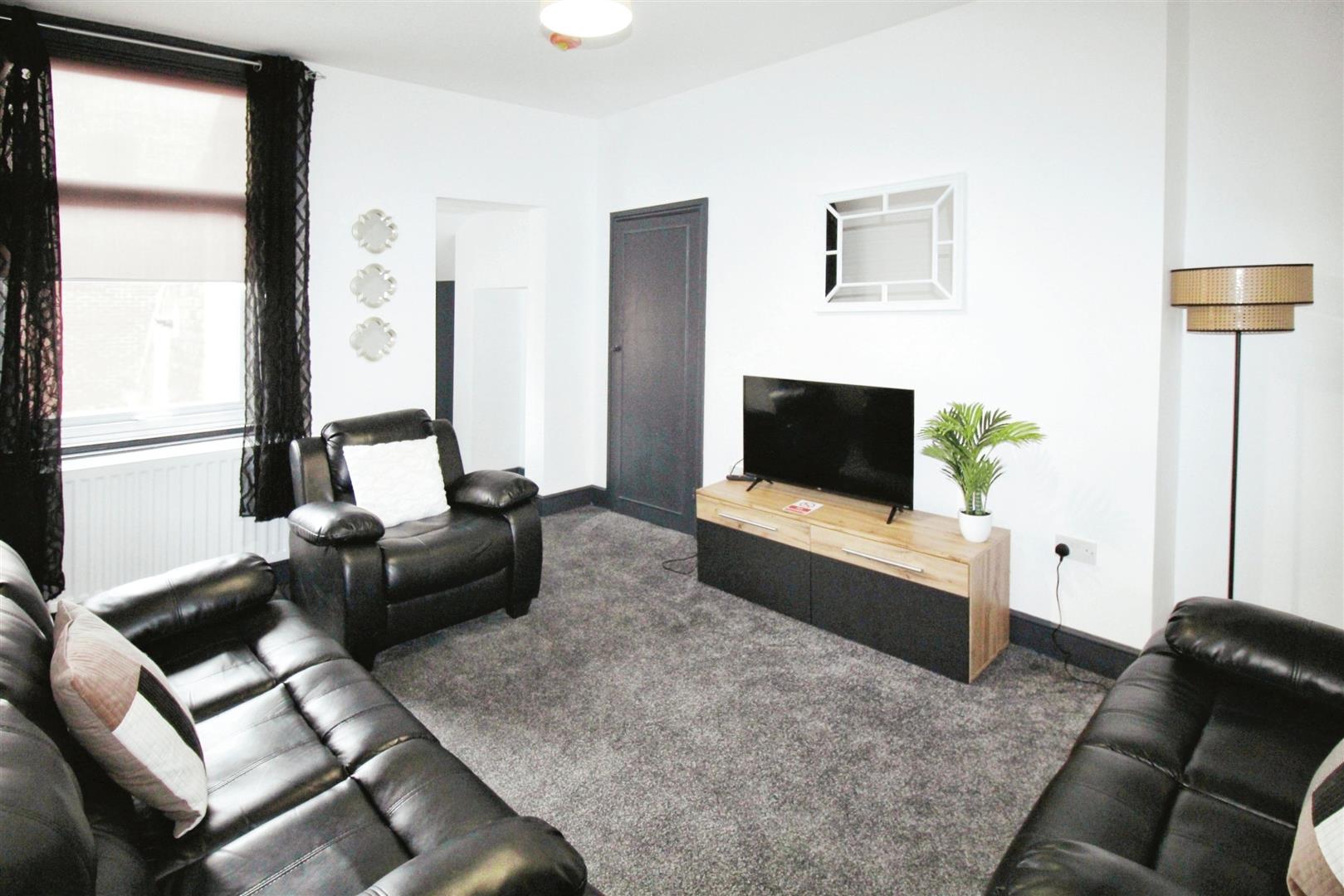 Room Stanhope Road in South Tyneside