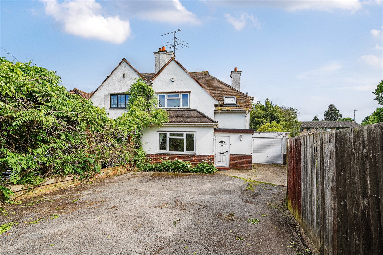 House Tilehurst Road in Reading