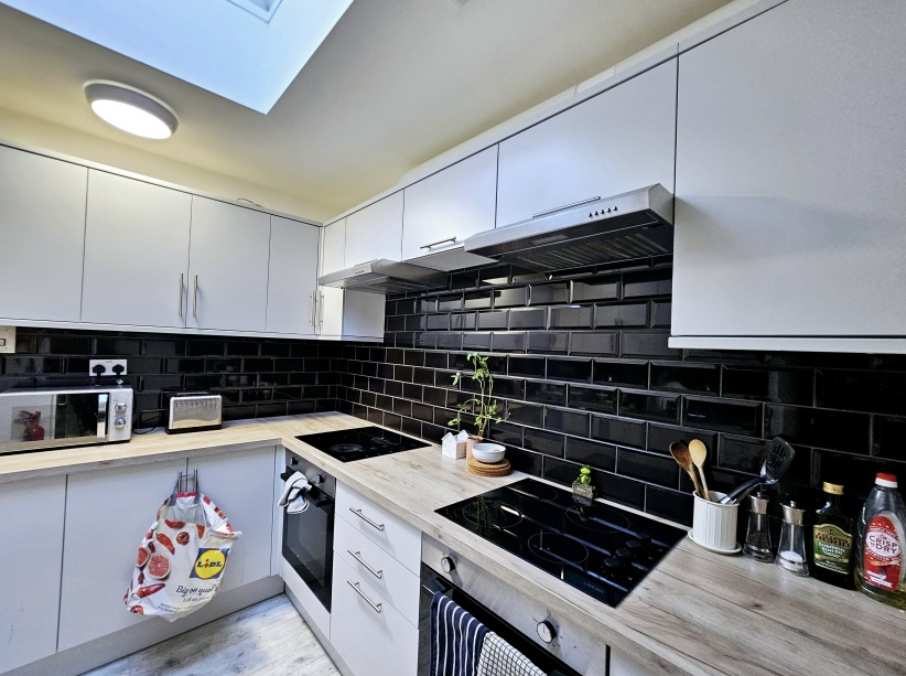 Room Woolwich Road in Greater London