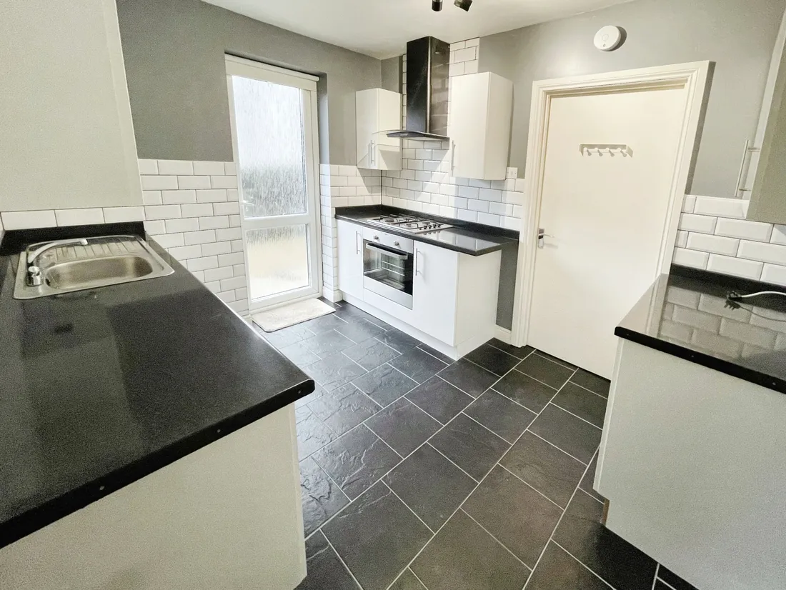 Flat Andrew Road in Penarth