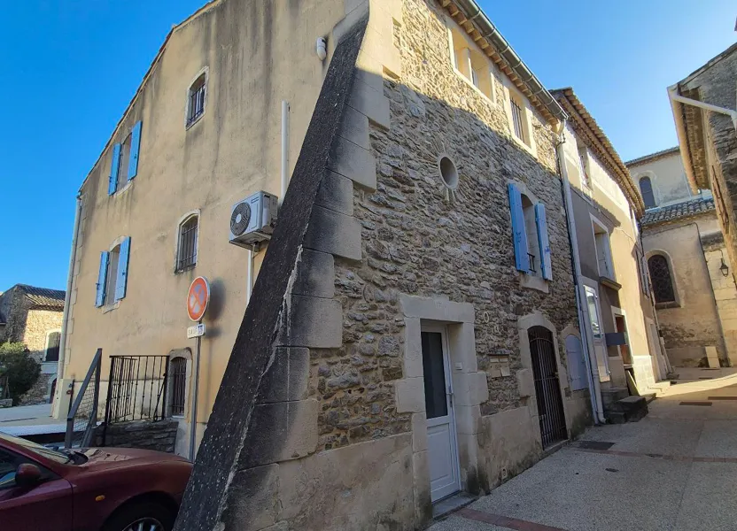 House Place de l'Ancien Château in Saint-Paulet-de-Caisson