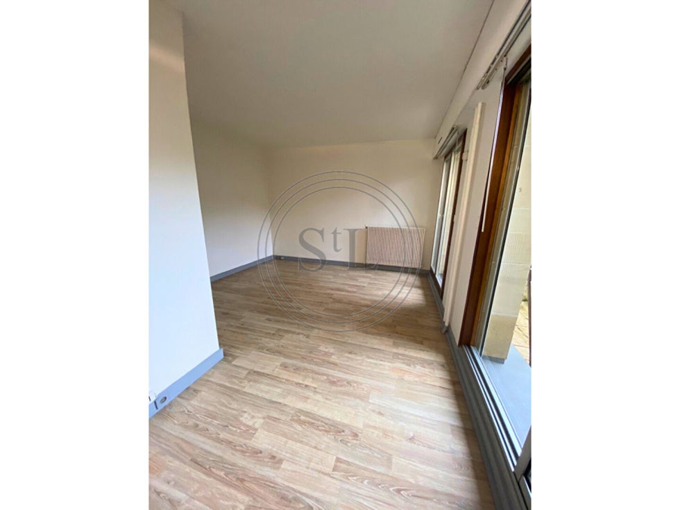Flat Rue Jacques Lemercier in Versailles