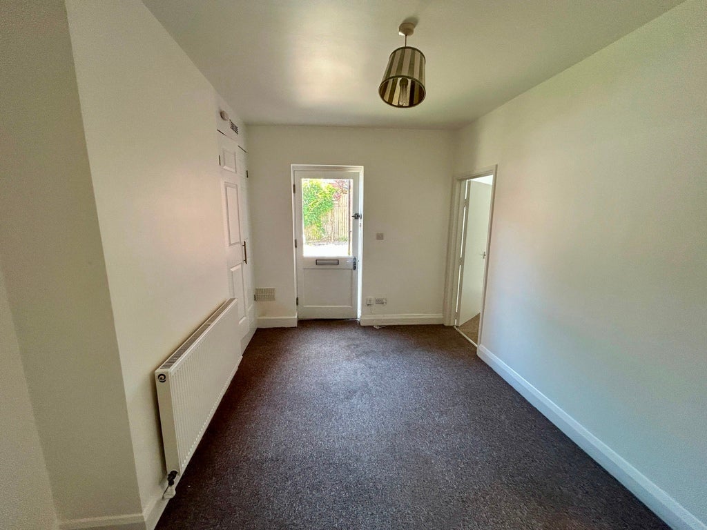 Flat Holdenhurst Road in Bournemouth