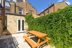 Flat Valetta Road in Greater London
