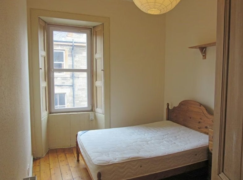 Flat Glen Street in City of Edinburgh