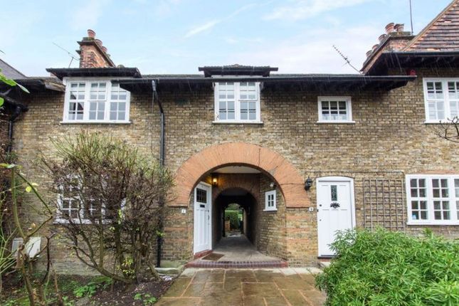House Eastside Road in Greater London