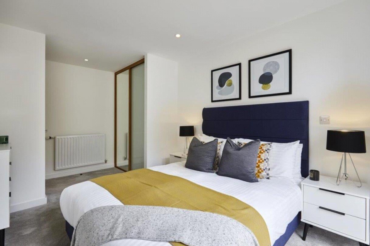 Flat Yabsley Street in Greater London