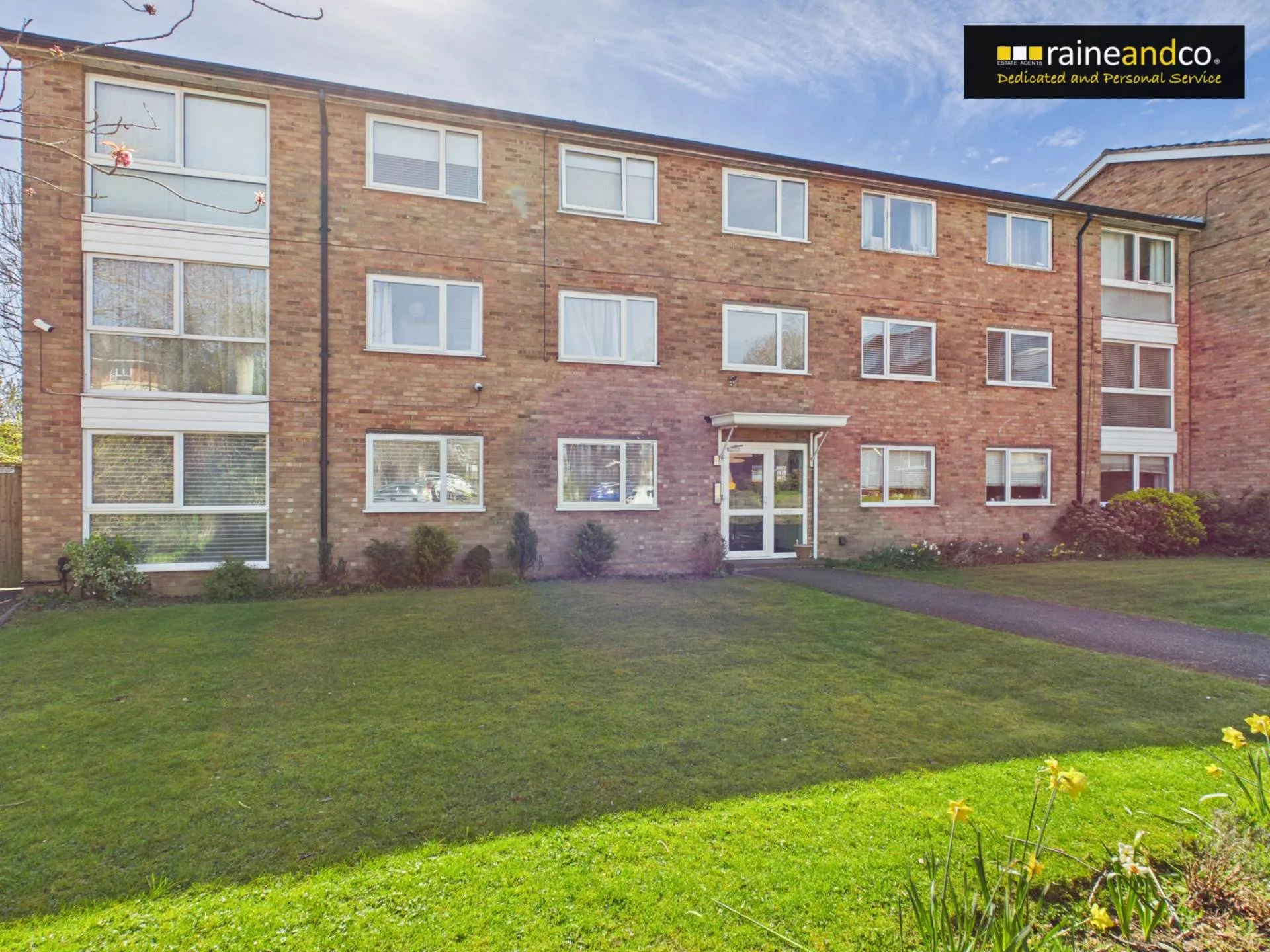 Flat Stapleton Close in Hertsmere