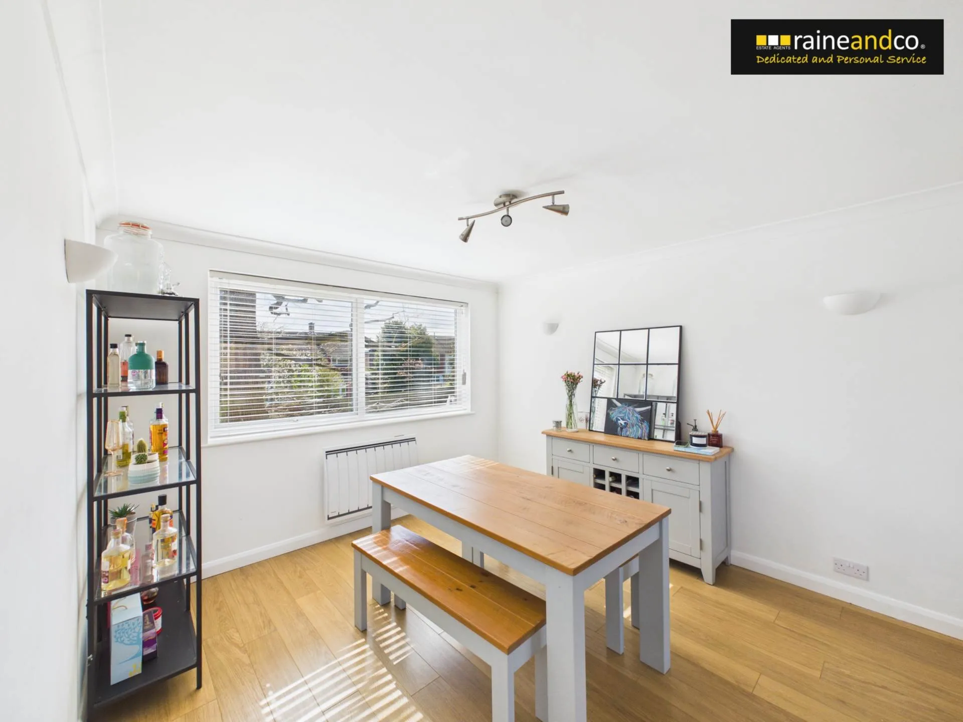 Flat Stapleton Close in Hertsmere