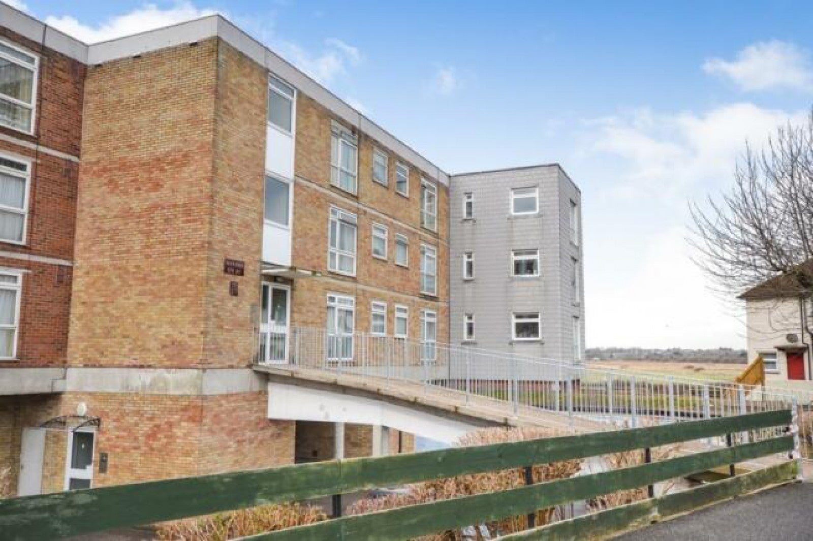 Flat Leeds Avenue in Eastbourne