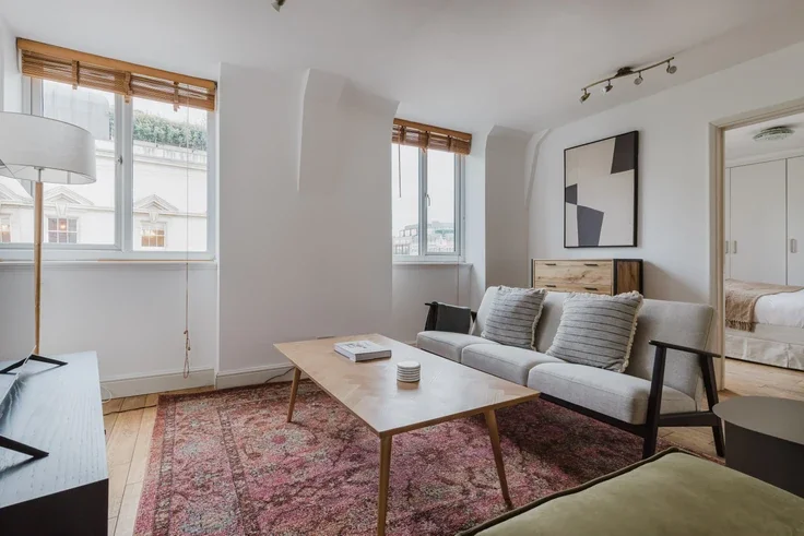 Flat Clerkenwell Green in Greater London