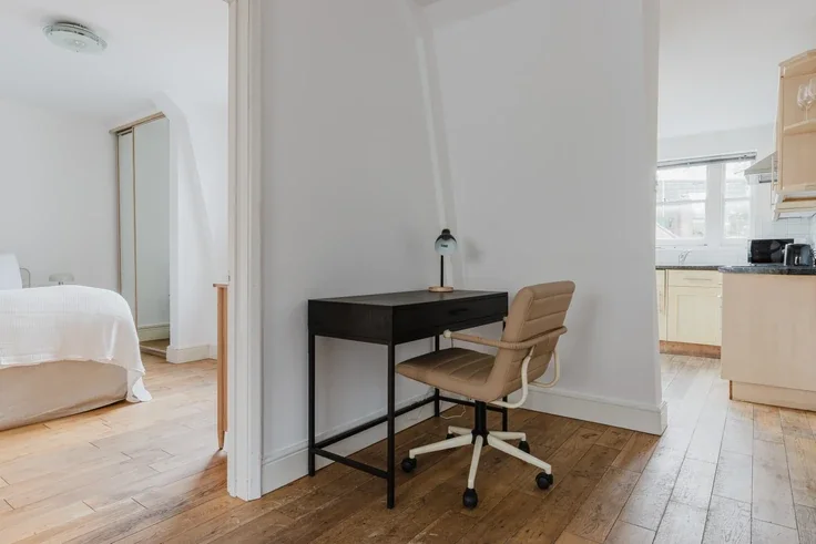 Flat Clerkenwell Green in Greater London