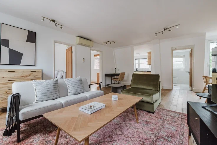 Flat Clerkenwell Green in Greater London