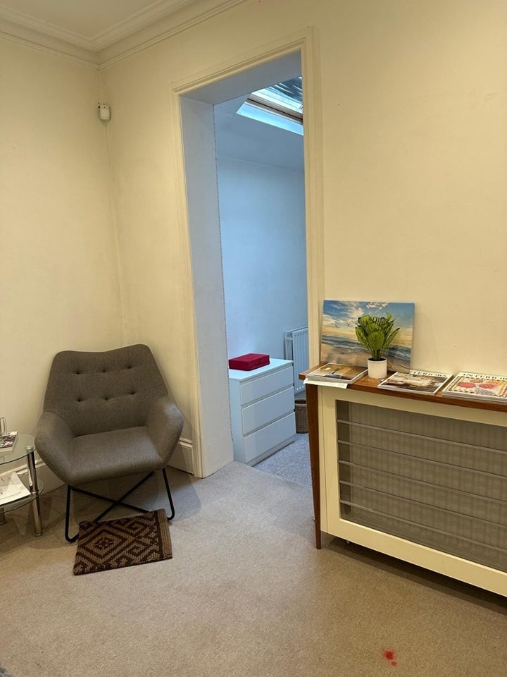 Room Brookville Road in Greater London