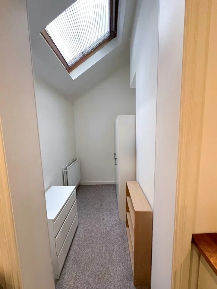 Room Brookville Road in Greater London