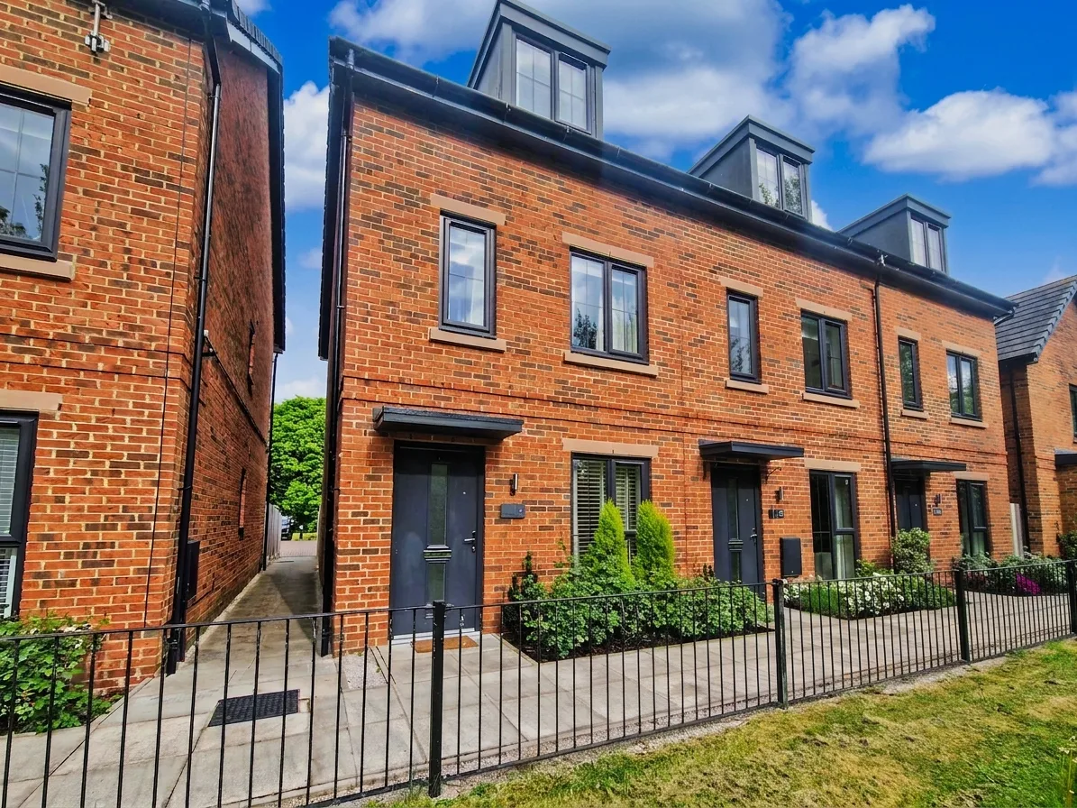 House Bankside Close in Prestwich