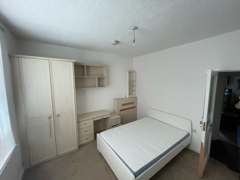Room Lees Hill Street in Nottingham