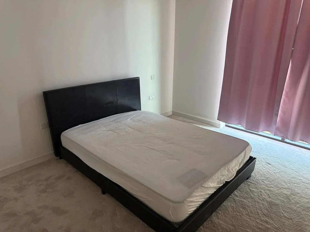 Flat Northdown Street in Greater London