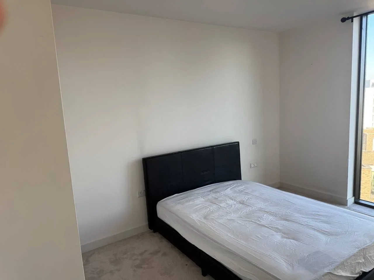 Flat Northdown Street in Greater London