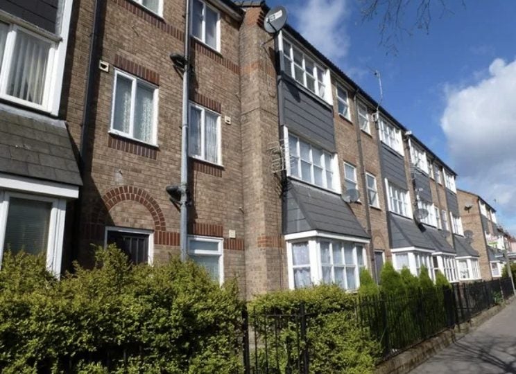 Flat Coultas Court in Hull