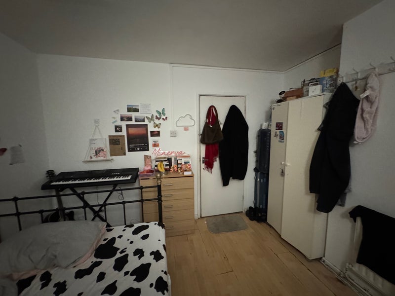 Room Worgan Street in Greater London