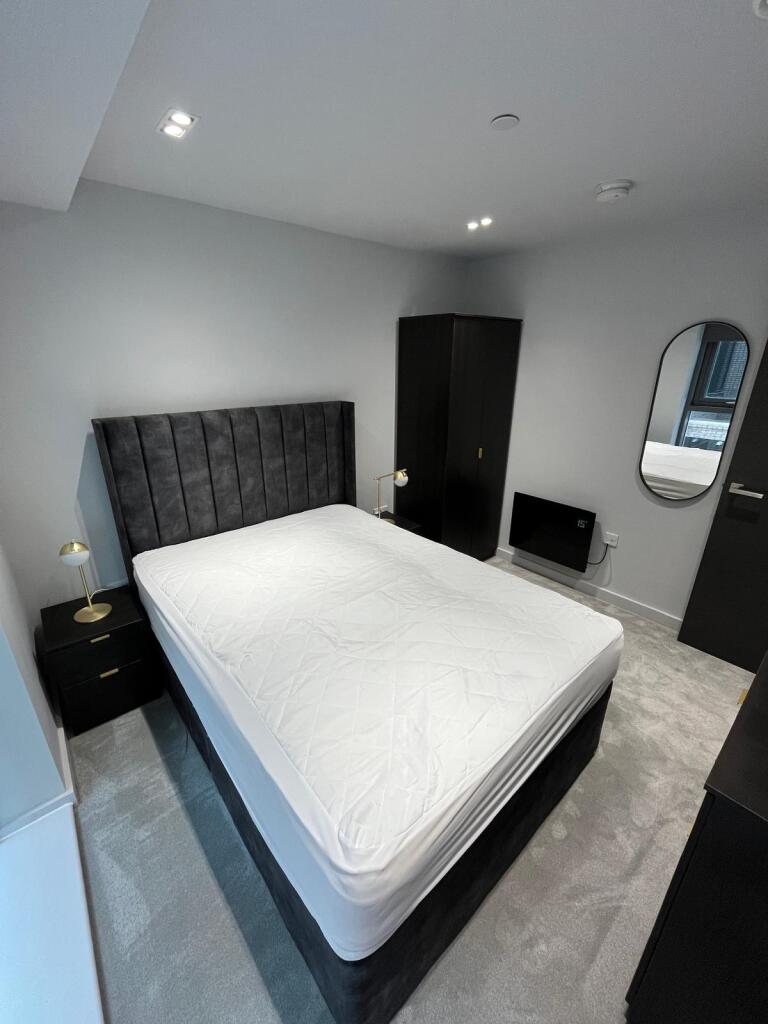 Flat Venner Road in Greater London