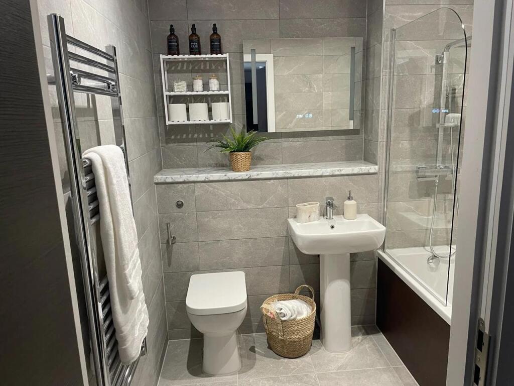 Flat Venner Road in Greater London
