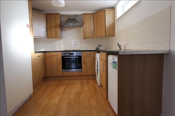 Flat Whitehouse Avenue in Hertsmere