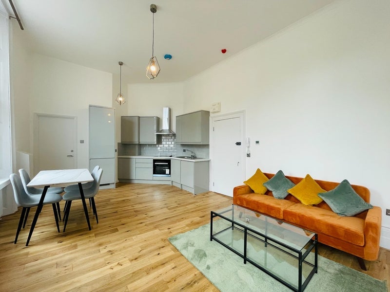 Flat Frederick Street in Greater London